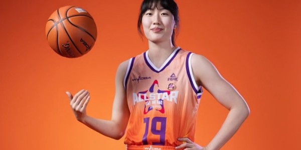 九游娱乐-轰16分+4记三分！中国女篮24岁1米86王牌真稳：未来闯荡WNBA？|江苏|江苏女篮|广东女篮|小前锋|三分球_新浪新闻